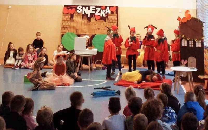 Przedstawienie Śnieżka